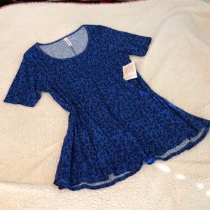 LuLaRoe print perfect T